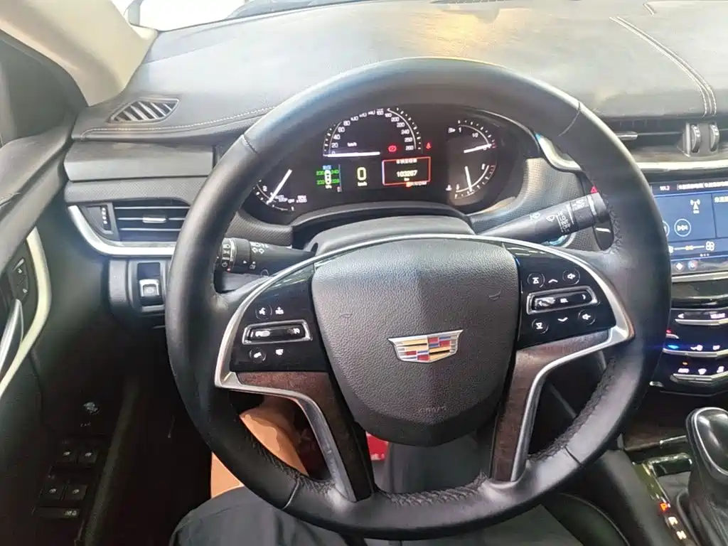 Cadillac XTS — миниатюра 11