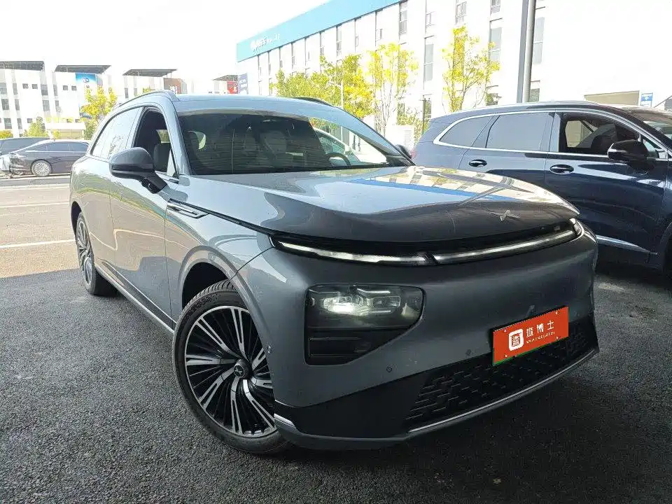XPeng G9