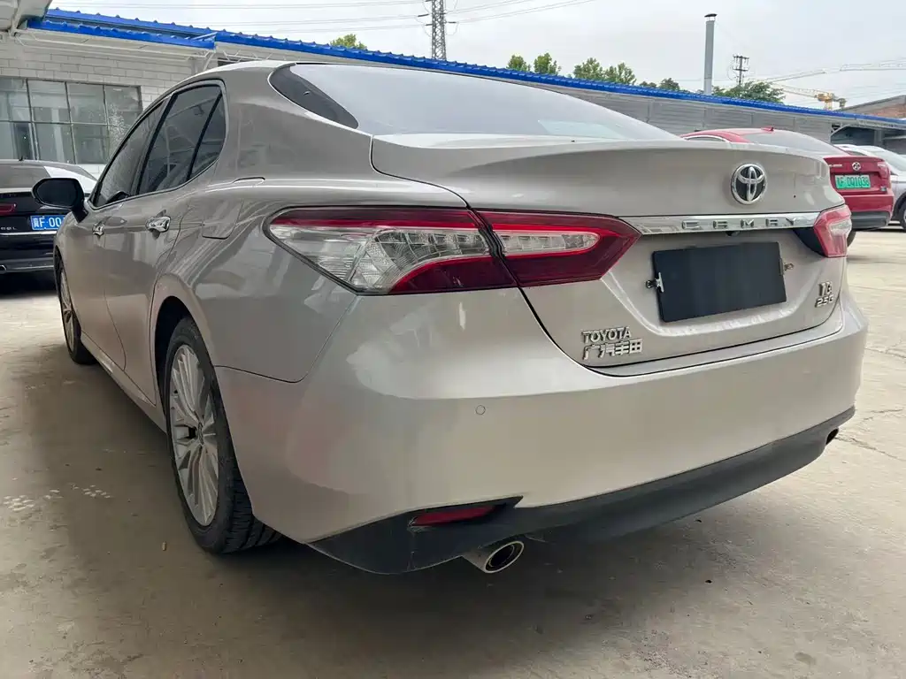 Toyota Camry 2018 2.5G Luxury