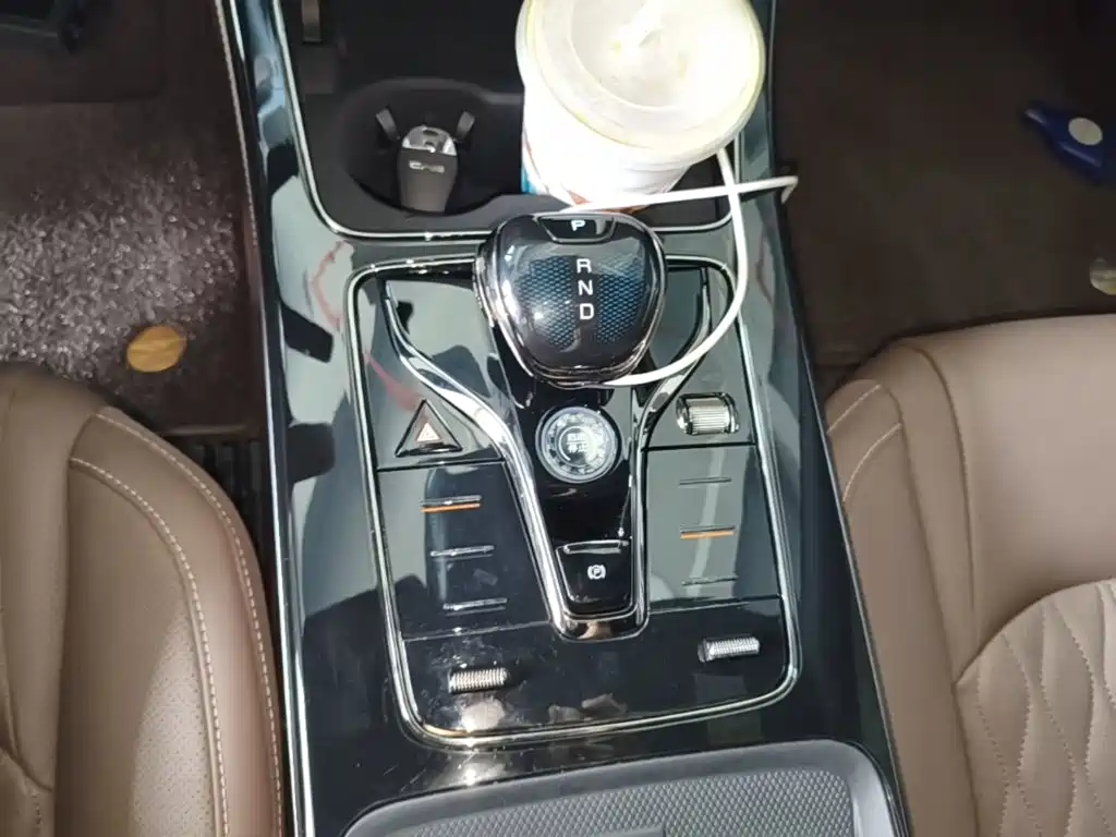 BYD Han — миниатюра 14