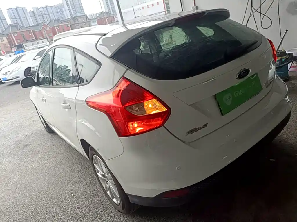 Ford Focus 2012 1.6L AT Comfort