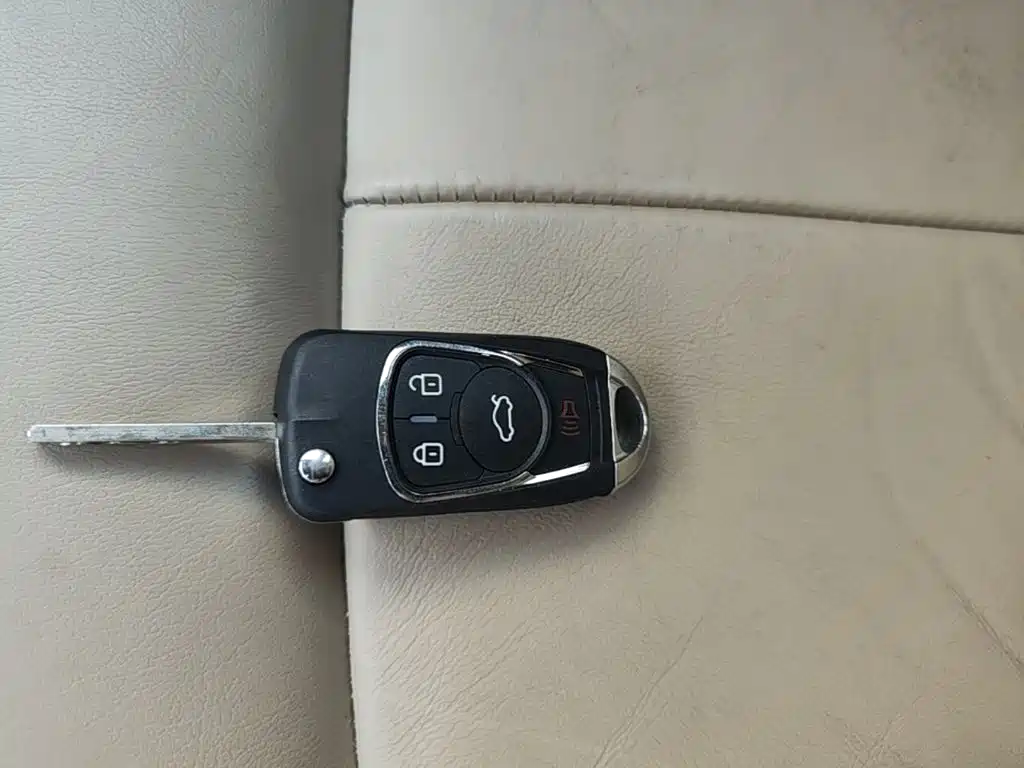 Buick LaCrosse — миниатюра 9