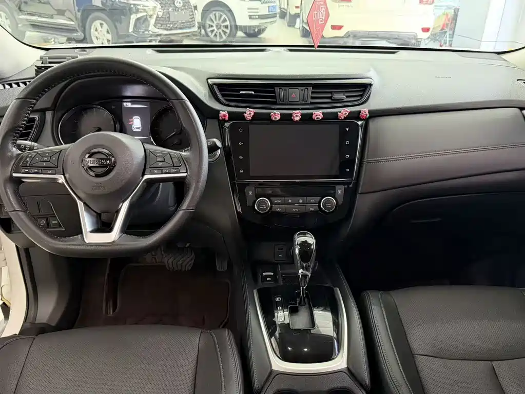 Nissan X-Trail — миниатюра 10