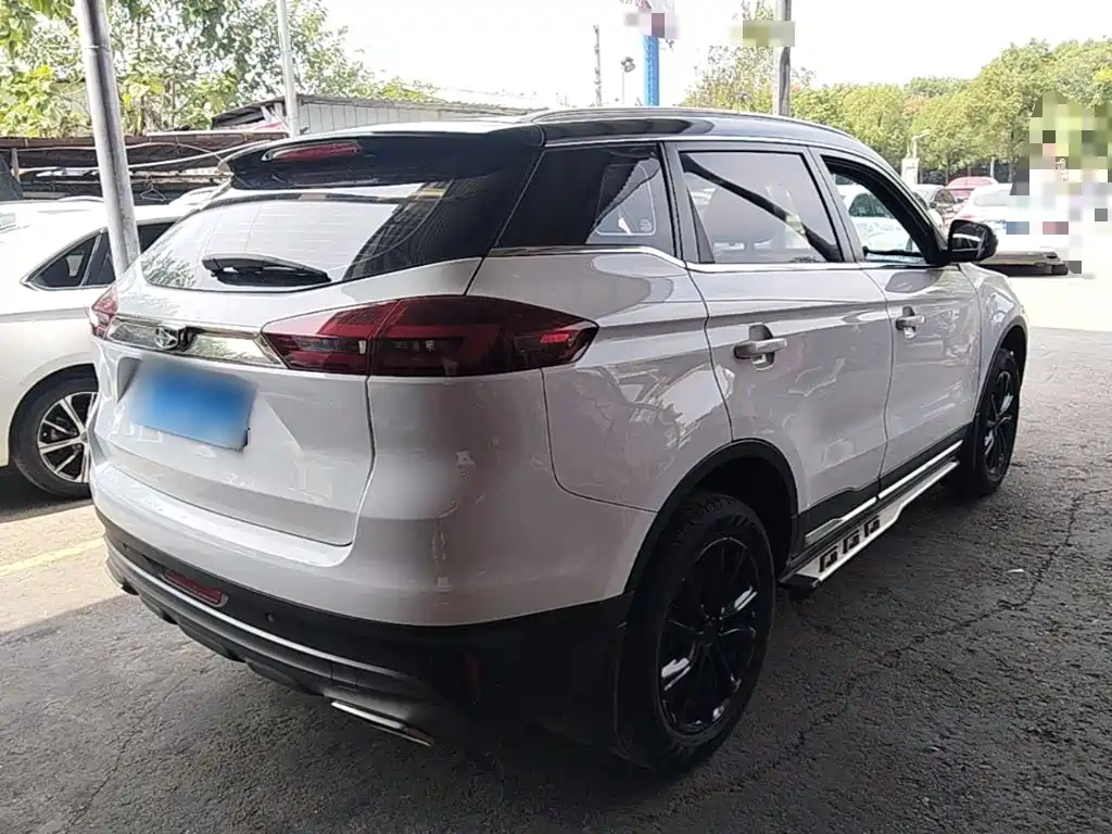 Geely Boyue — миниатюра 7