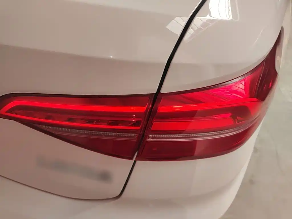 Volkswagen Lavida — миниатюра 8