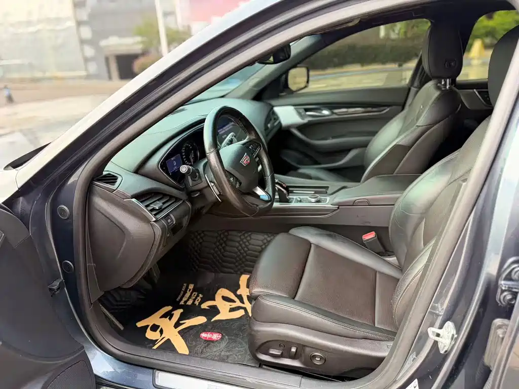 Cadillac CT5 — миниатюра 7
