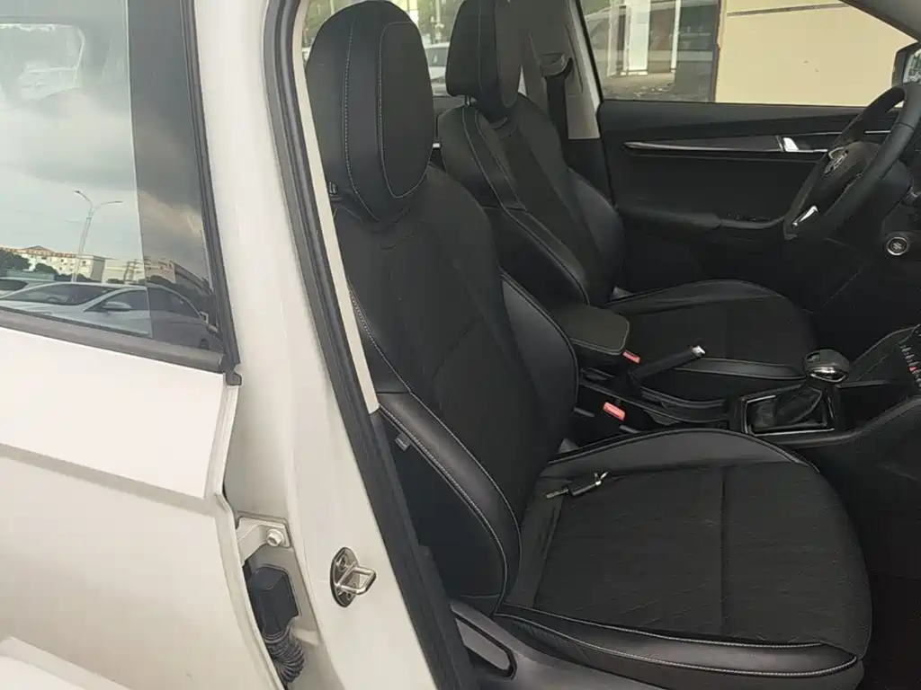Skoda Karoq — миниатюра 25
