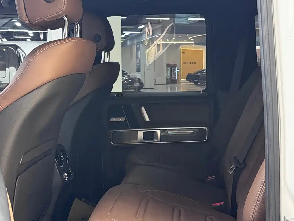 Mercedes-Benz G-Class — миниатюра 10