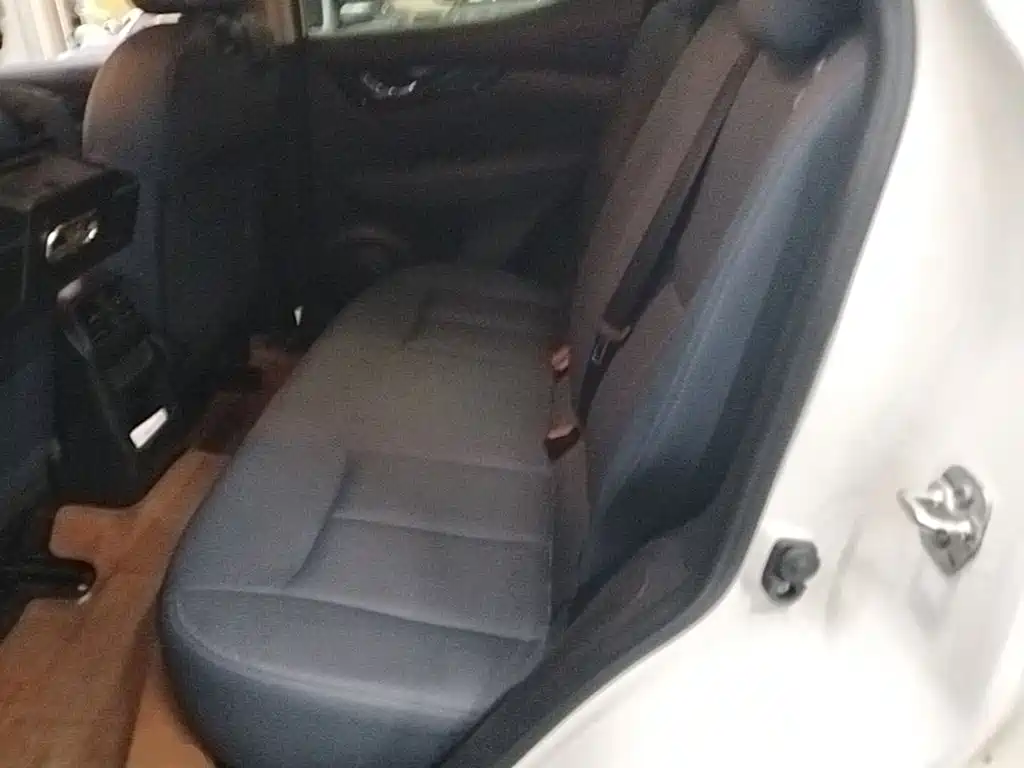 Nissan Qashqai — миниатюра 17