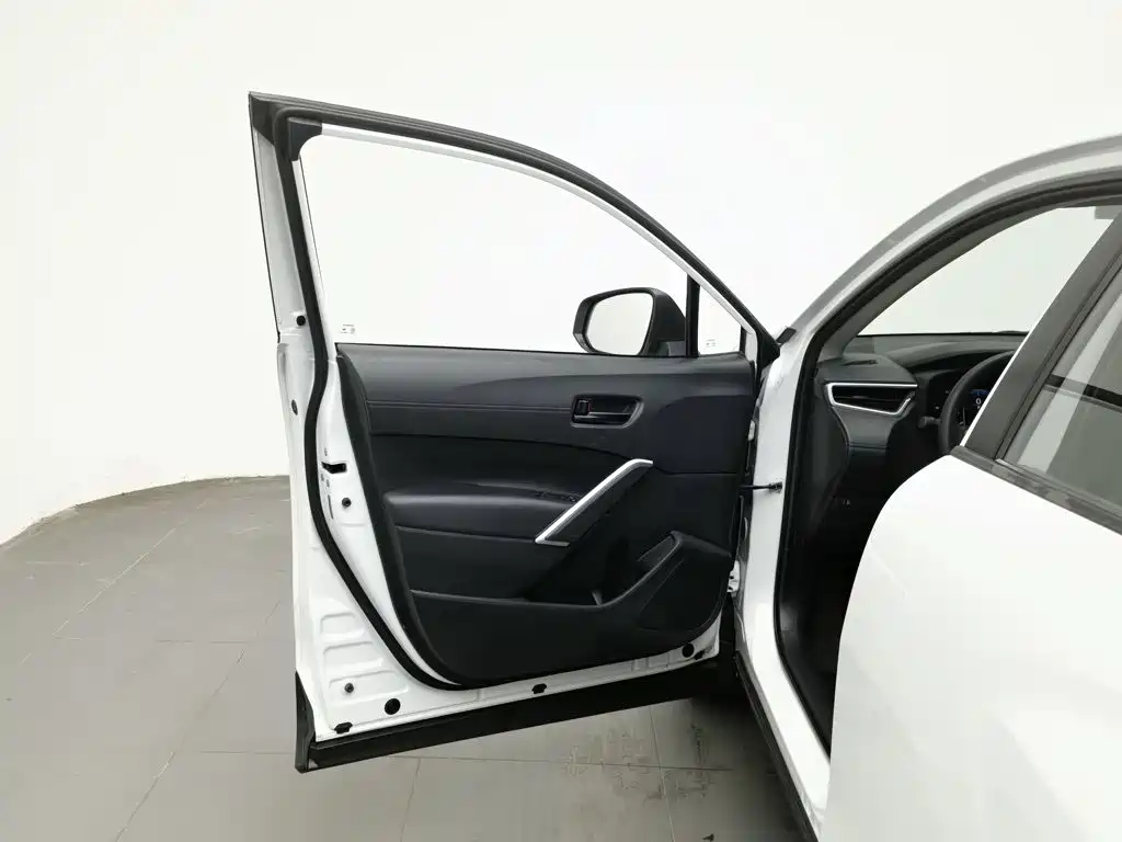 Toyota Frontlander — миниатюра 8