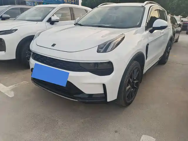 2024 Lynk & Co 01