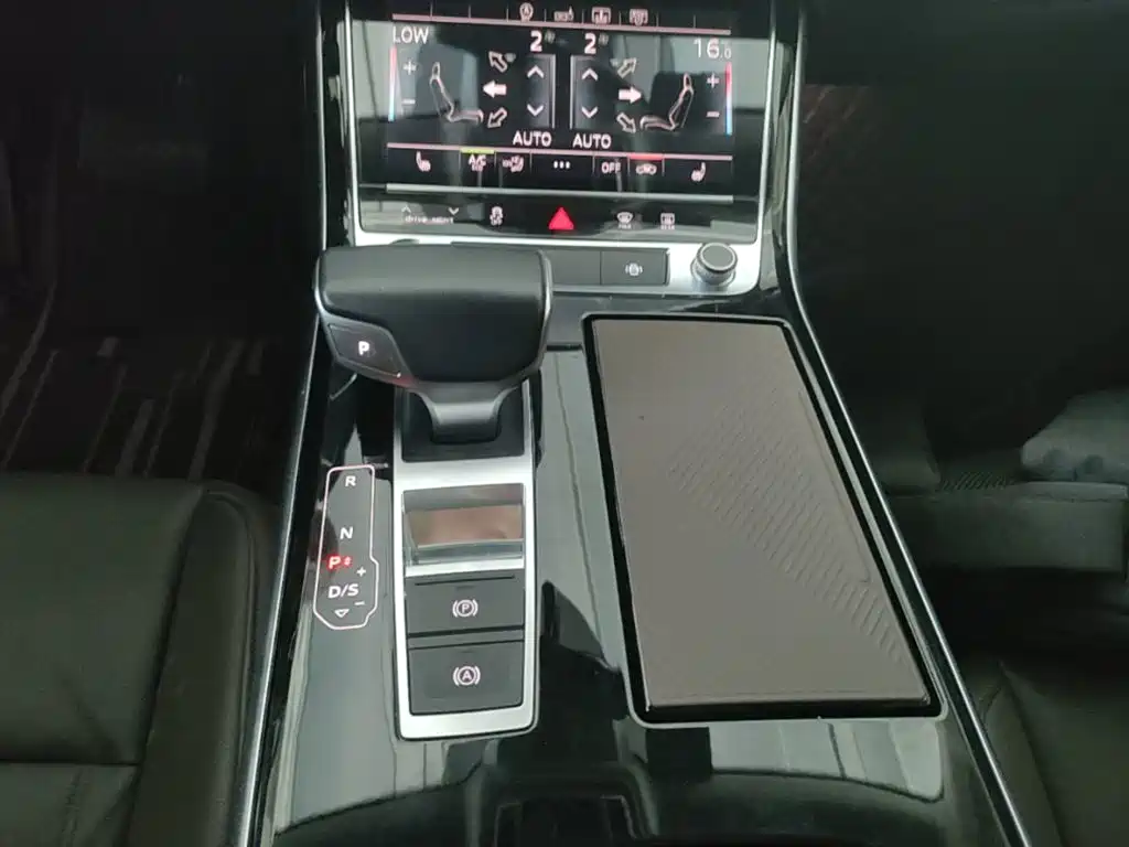 Audi A8 — миниатюра 14