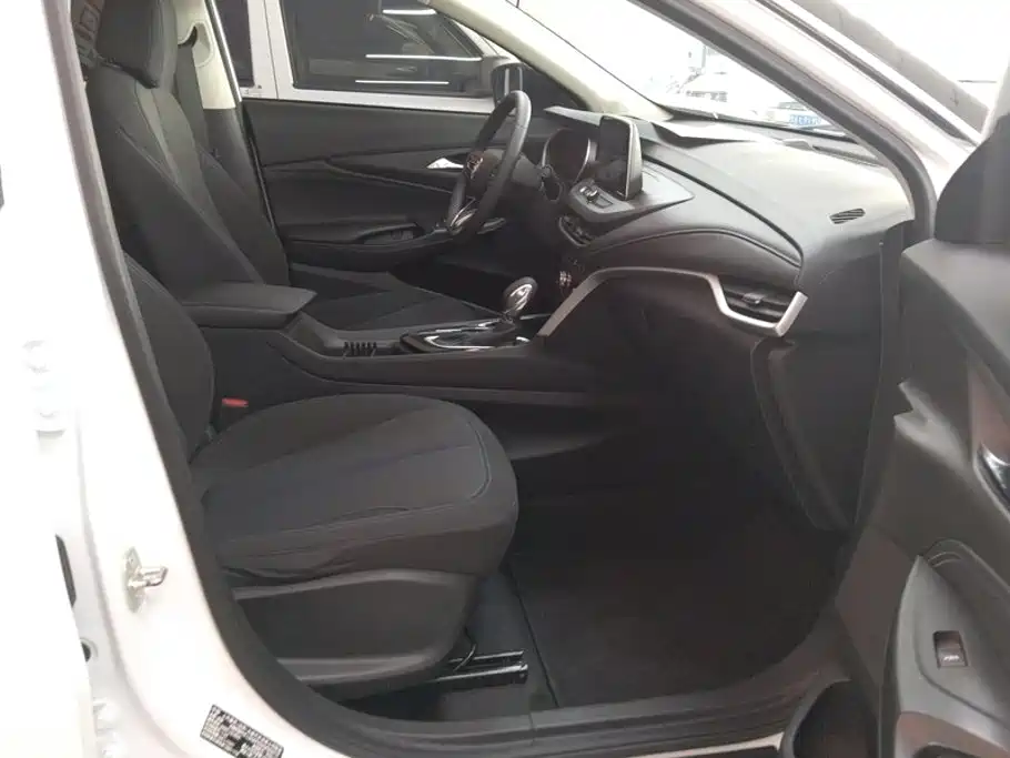 Buick Encore — миниатюра 8