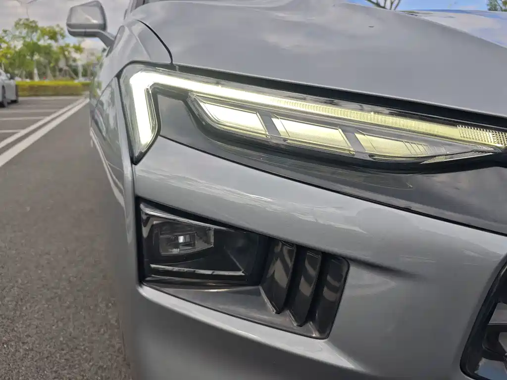 Ford Mondeo — миниатюра 5
