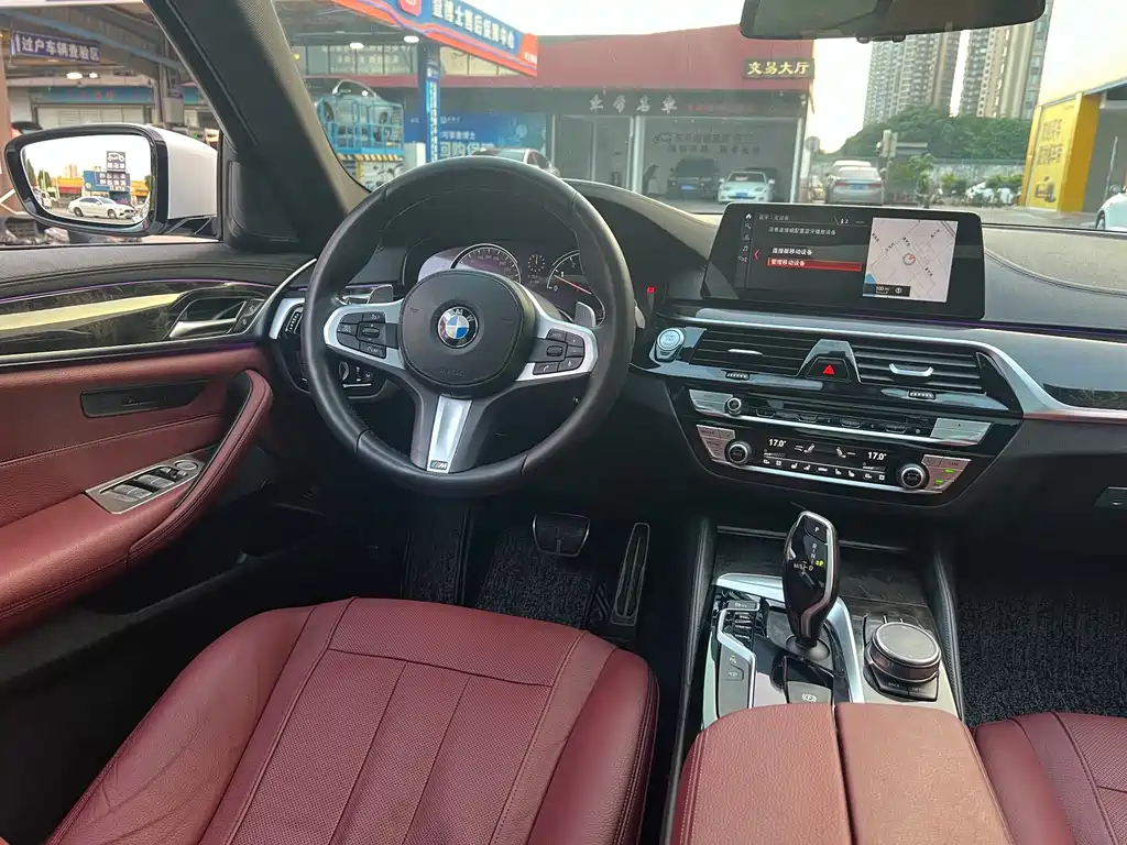 BMW 5 Series — миниатюра 18