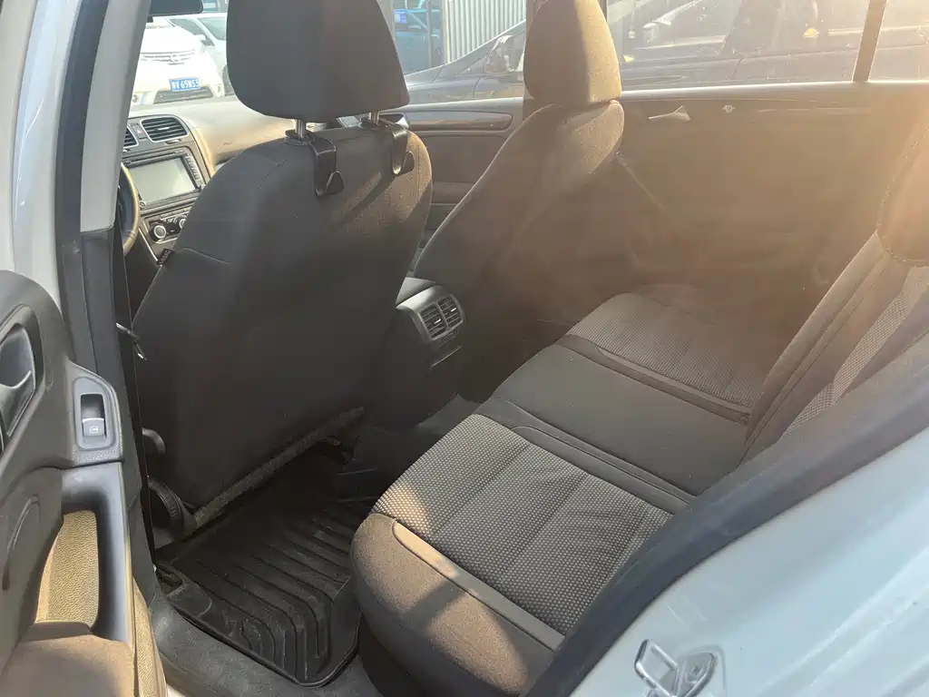 Volkswagen Golf 2012 1.4TSI AT Comfort