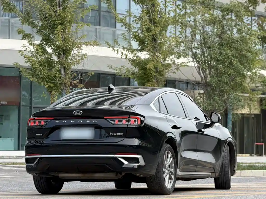 Ford Mondeo — миниатюра 25