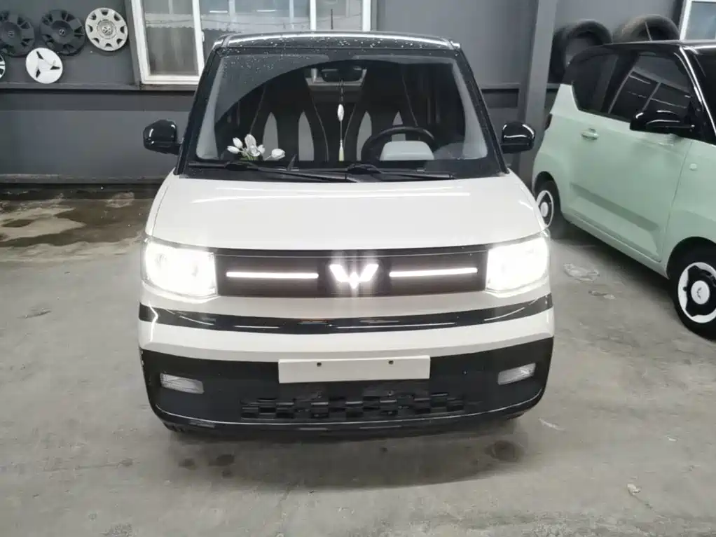 Wuling MINIEV — миниатюра 3