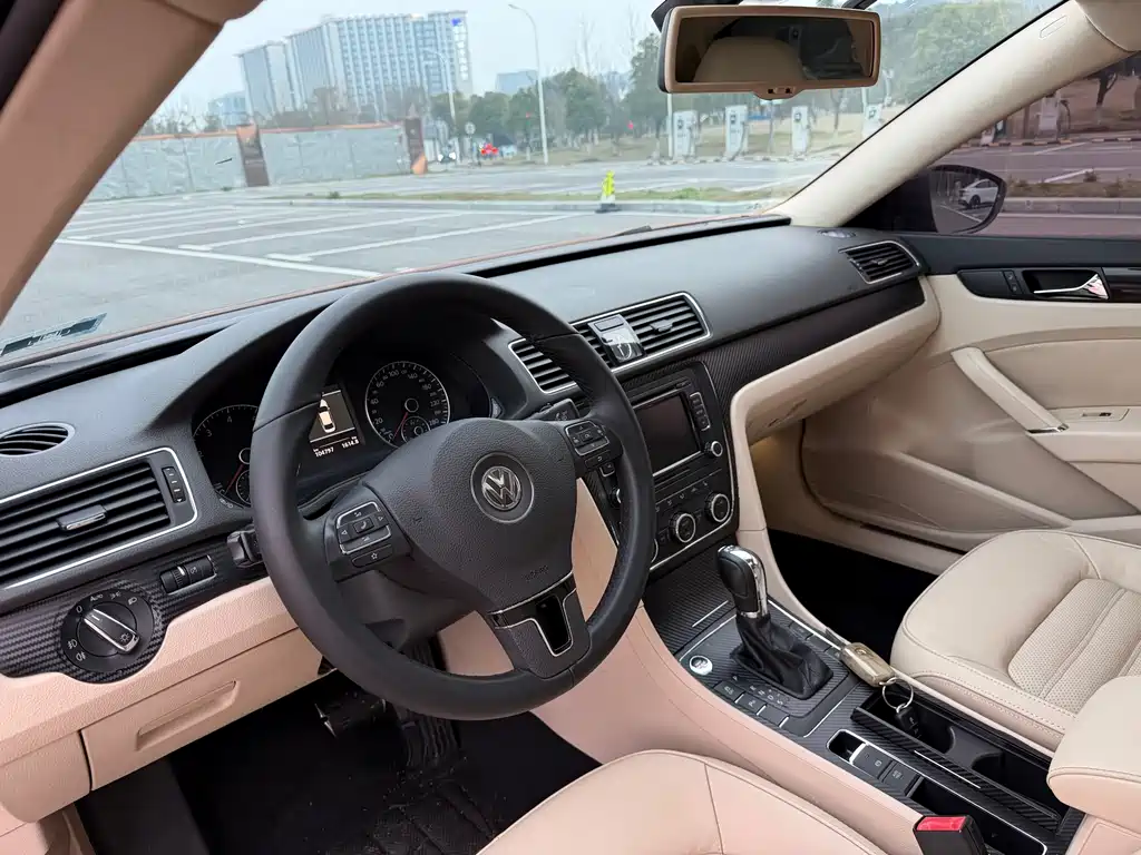 Volkswagen Passat 2014 1.8TSI DSG