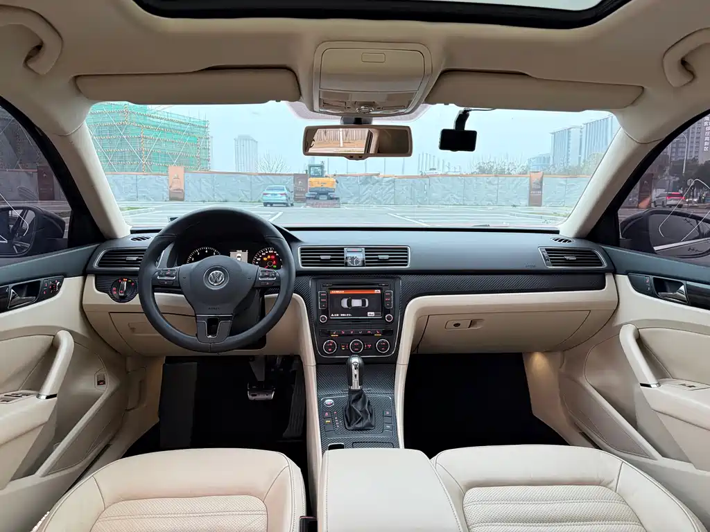 Volkswagen Passat 2014 1.8TSI DSG