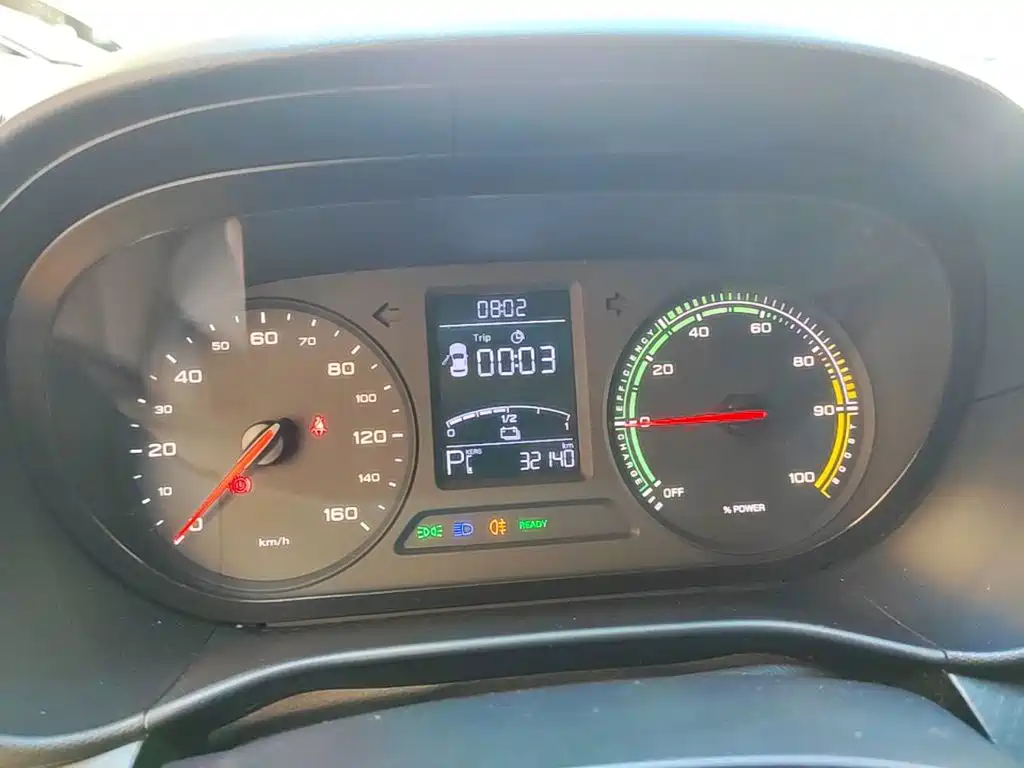 Roewe Clever — миниатюра 12