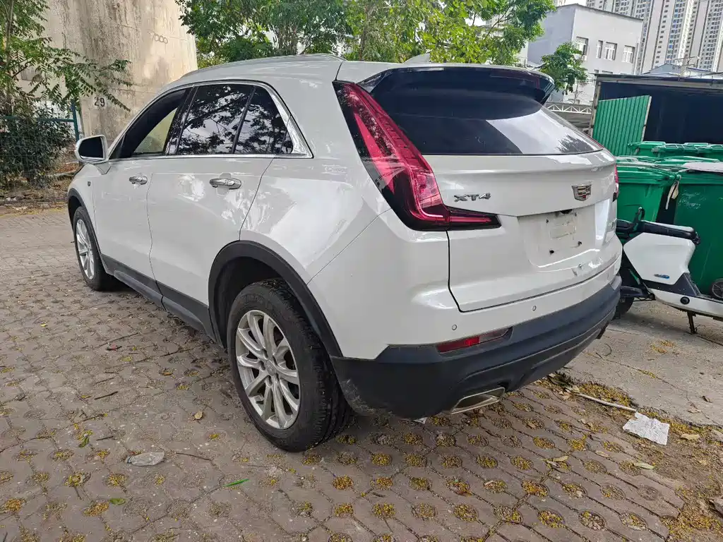 Cadillac XT4 — миниатюра 3