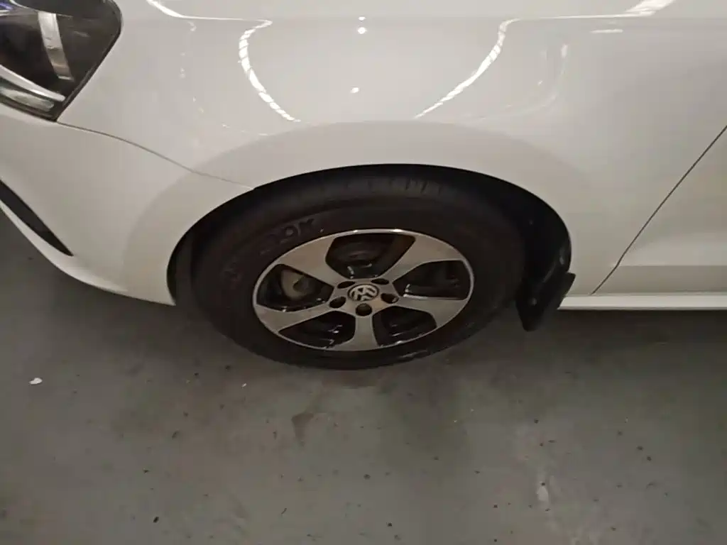 Volkswagen Polo — миниатюра 23