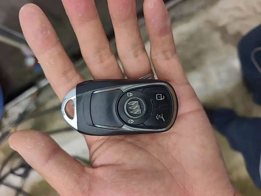 Buick Envision Plus — миниатюра 9