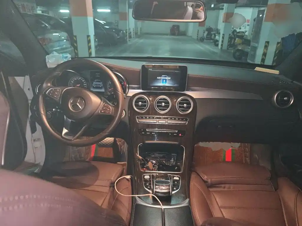 Mercedes-Benz GLC — миниатюра 10