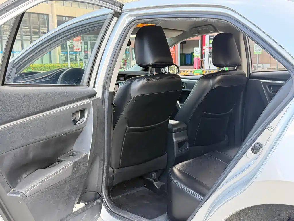 Toyota Corolla — миниатюра 4