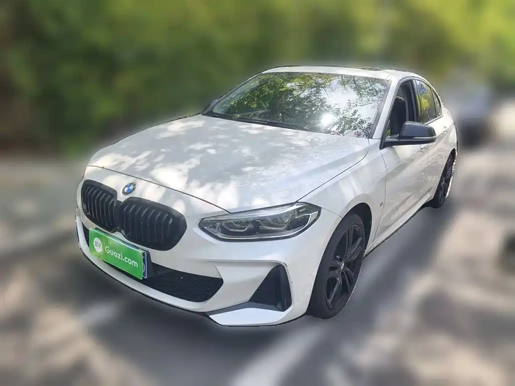 BMW 1 Series 2021