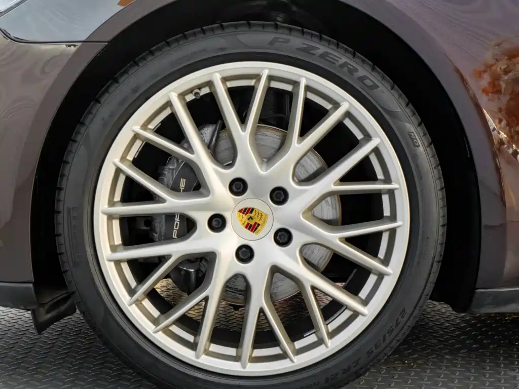 Porsche Panamera — миниатюра 10