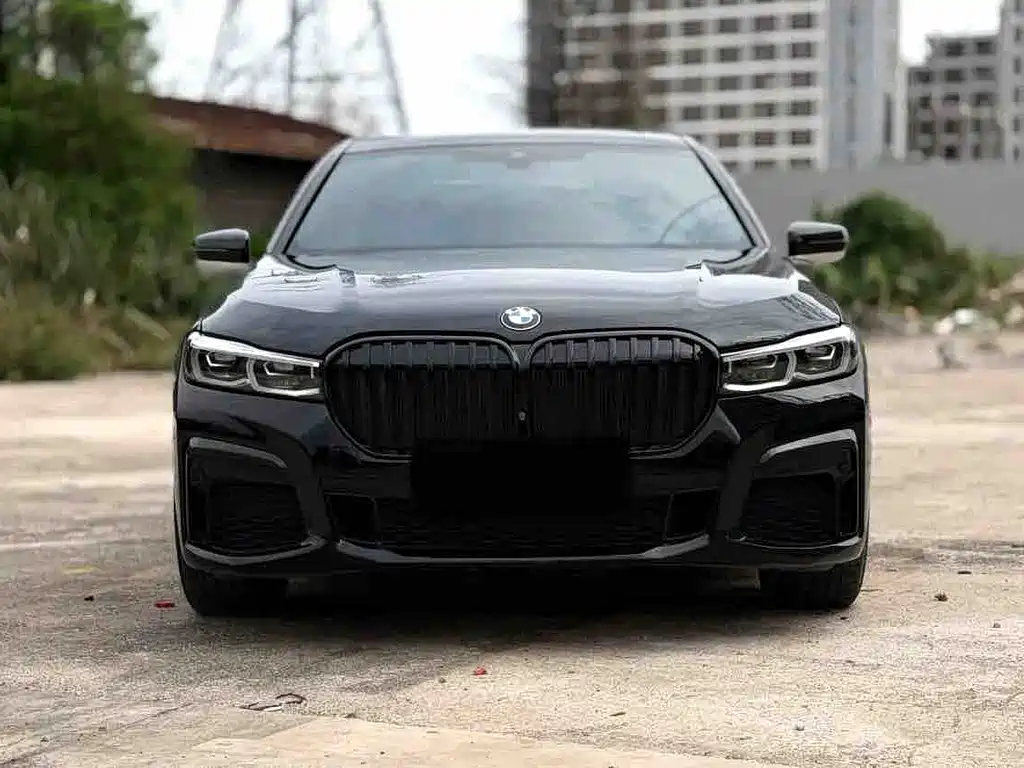 BMW 7 Series — миниатюра 2