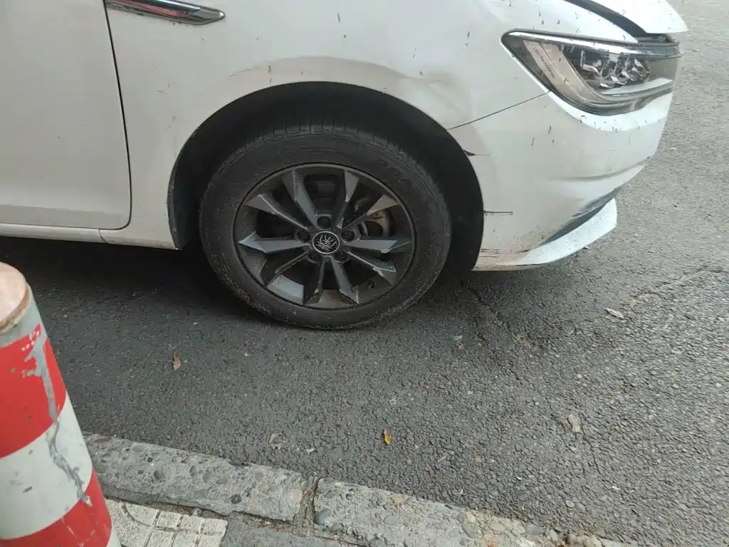 BYD Qin — миниатюра 24