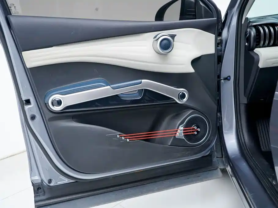 BYD Yuan Plus — миниатюра 14