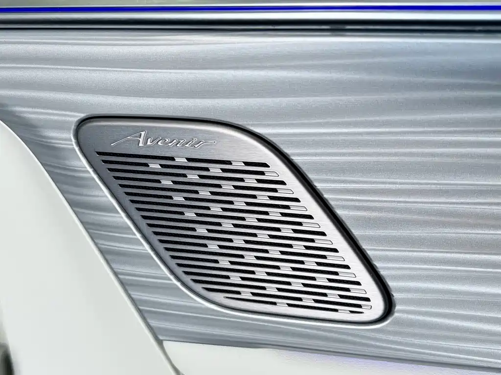 Buick GL8 Hybrid — миниатюра 24