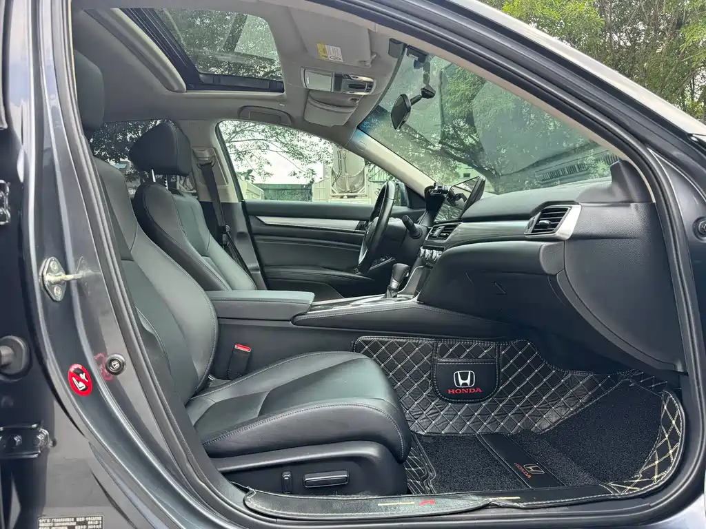 Honda Accord — миниатюра 12