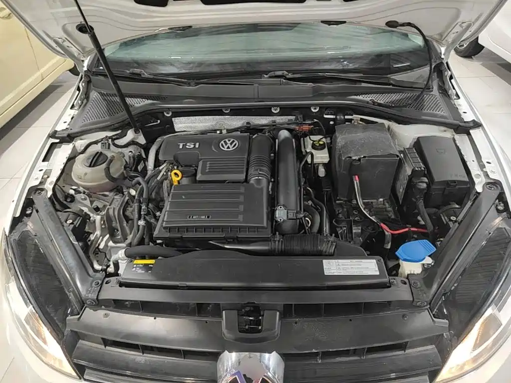 Volkswagen Golf — миниатюра 20