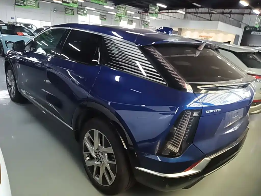 Cadillac IQ — миниатюра 5