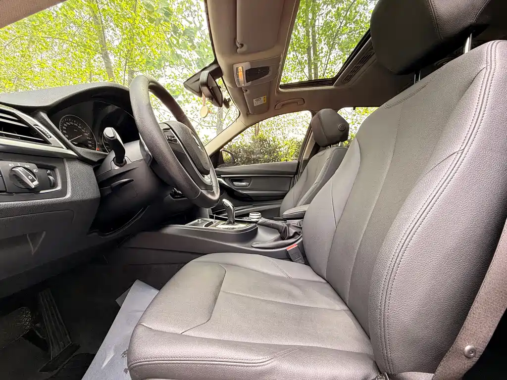 BMW 3 Series — миниатюра 6
