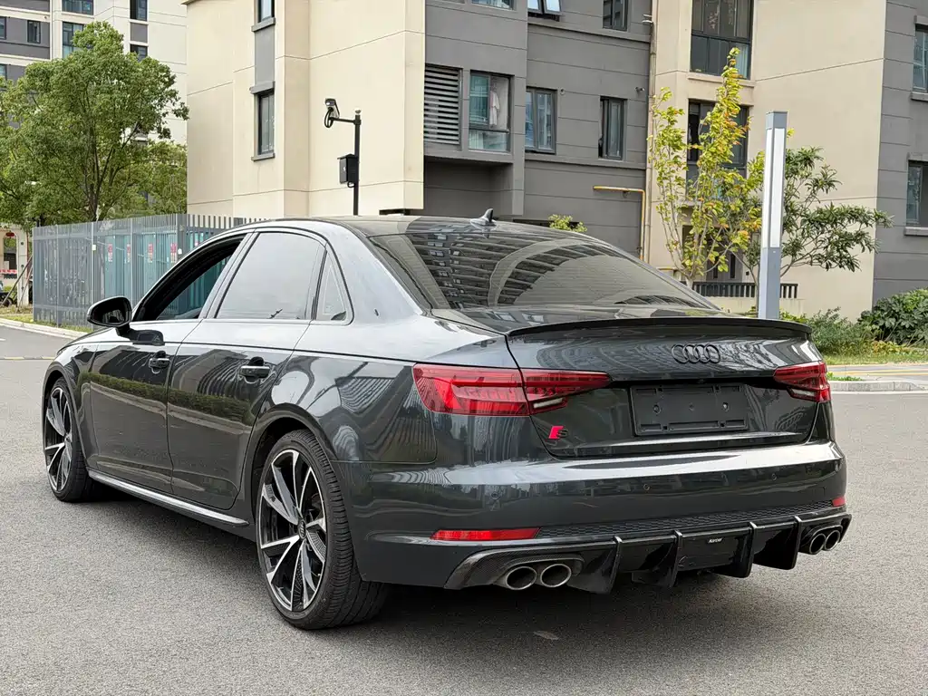 Audi S4 — миниатюра 9