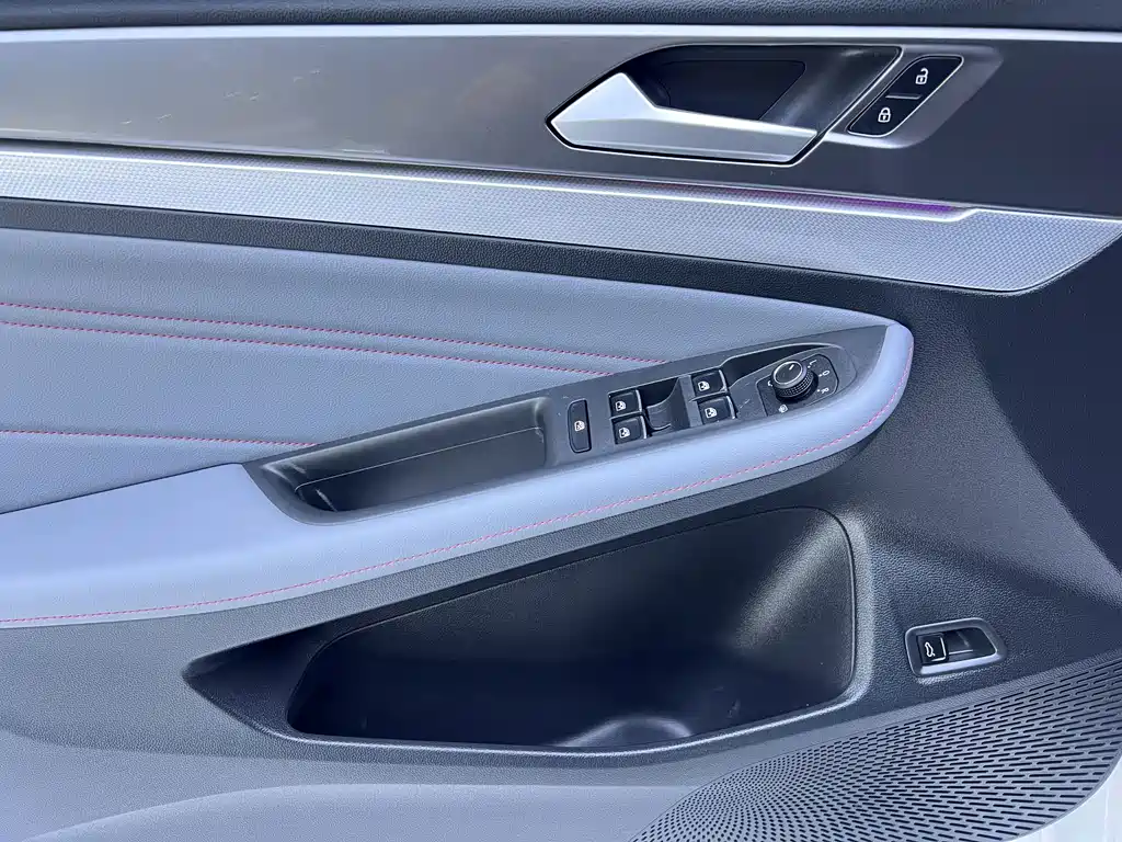 Volkswagen Lamando — миниатюра 8