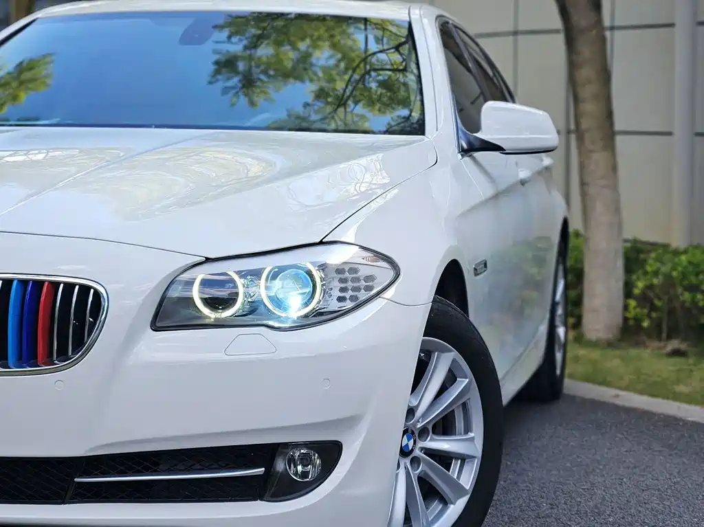 BMW 5 Series (Import) — миниатюра 21