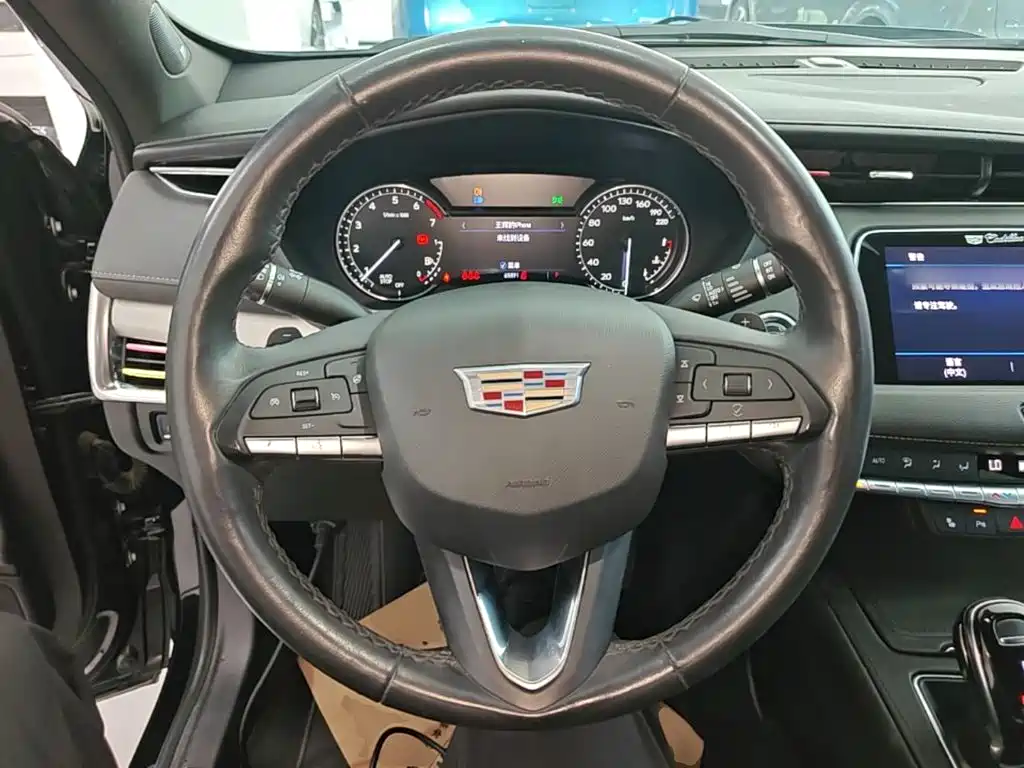 Cadillac XT4 — миниатюра 11