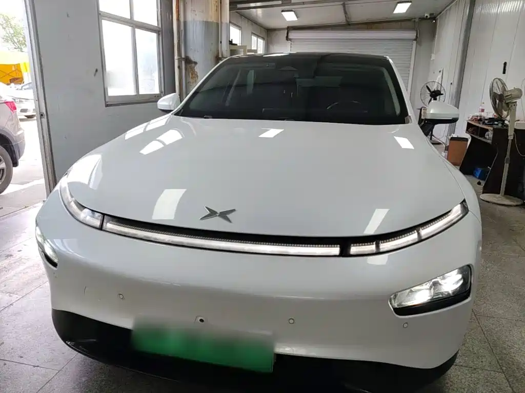 XPeng P7 — миниатюра 3