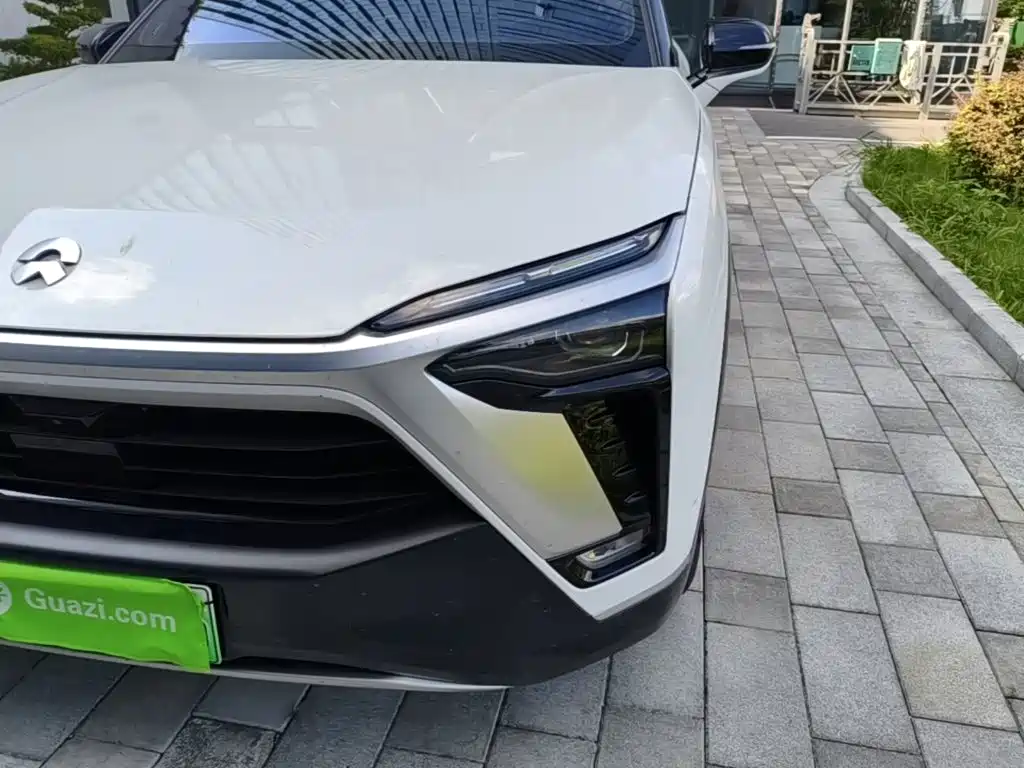 NIO ES8 — миниатюра 24