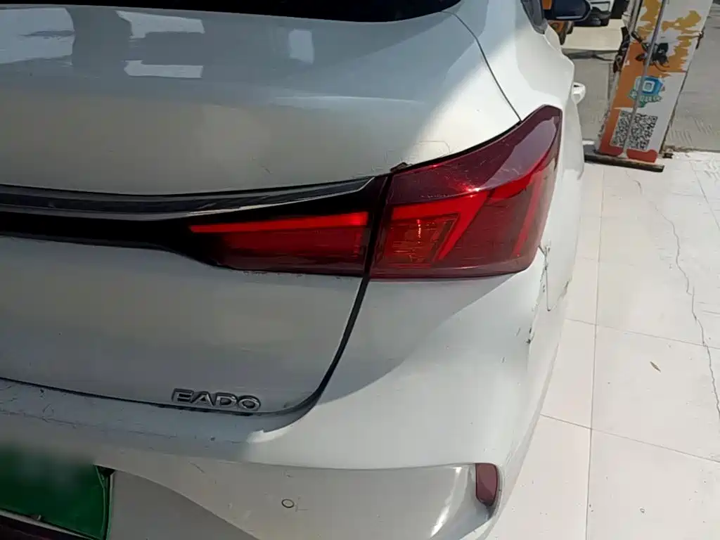 Changan Eado New Energy — миниатюра 8