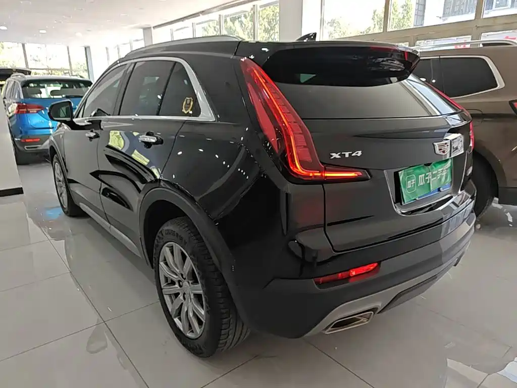 Cadillac XT4 — миниатюра 5