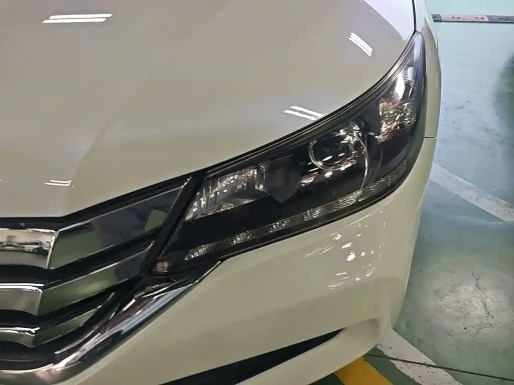 Honda Accord — миниатюра 24