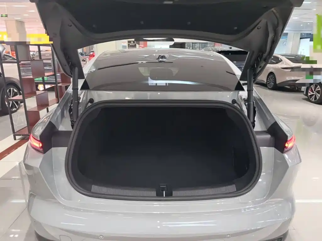 NIO ET5 — миниатюра 19